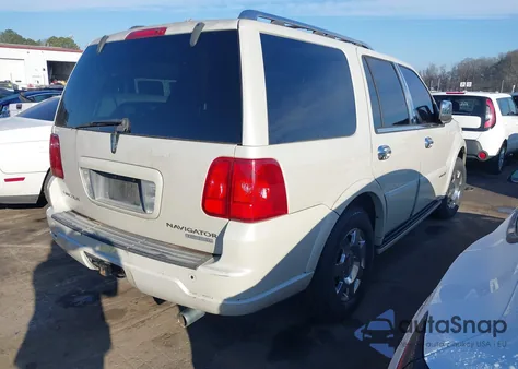 2006 Lincoln Navigator z USA, uszkodzony, nr VIN 5LMFU27556LJ26463